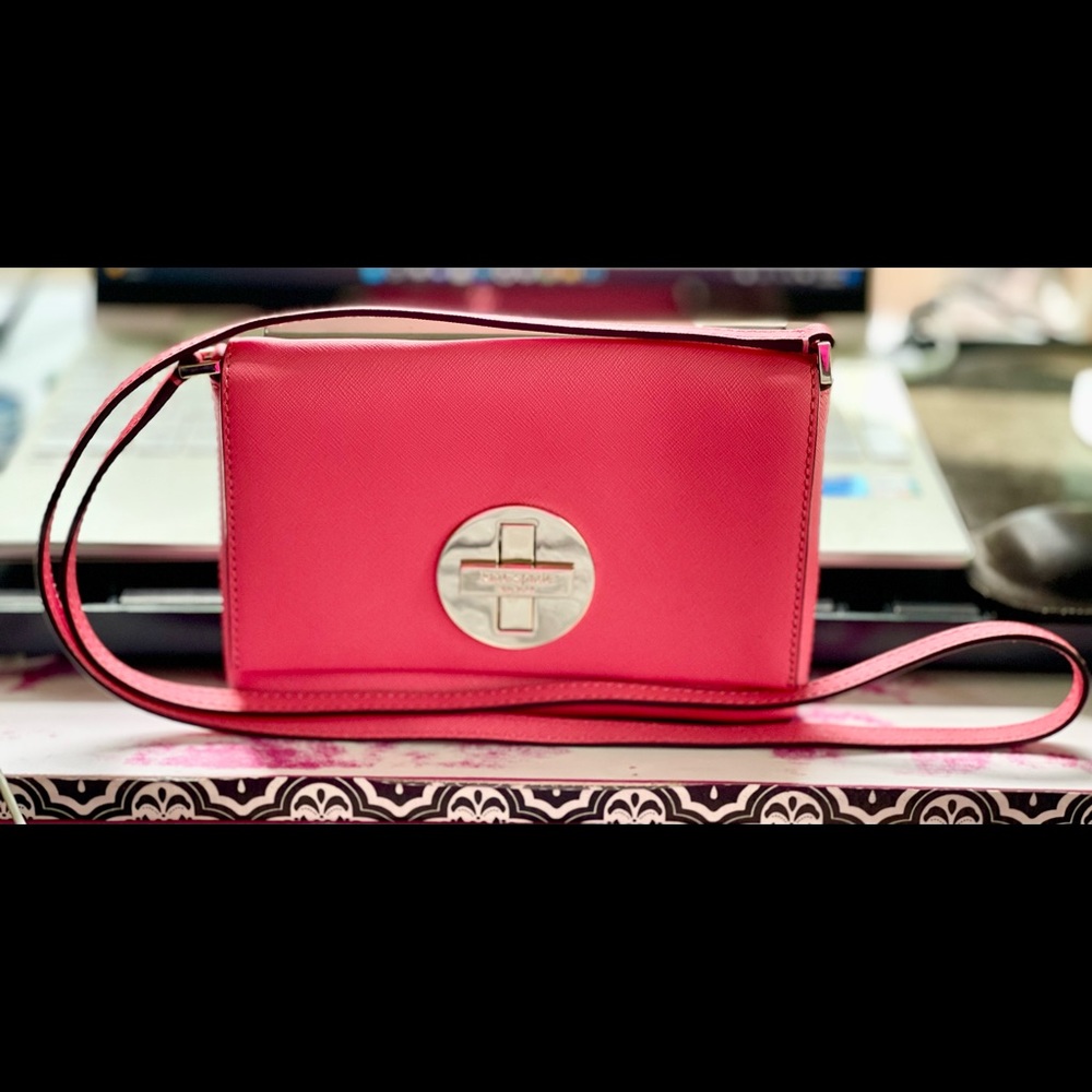 Kate spade small purse/Crossbody. Pink/magenta.